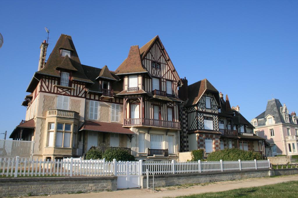 Sphinx Residences - Les Germes De Ble